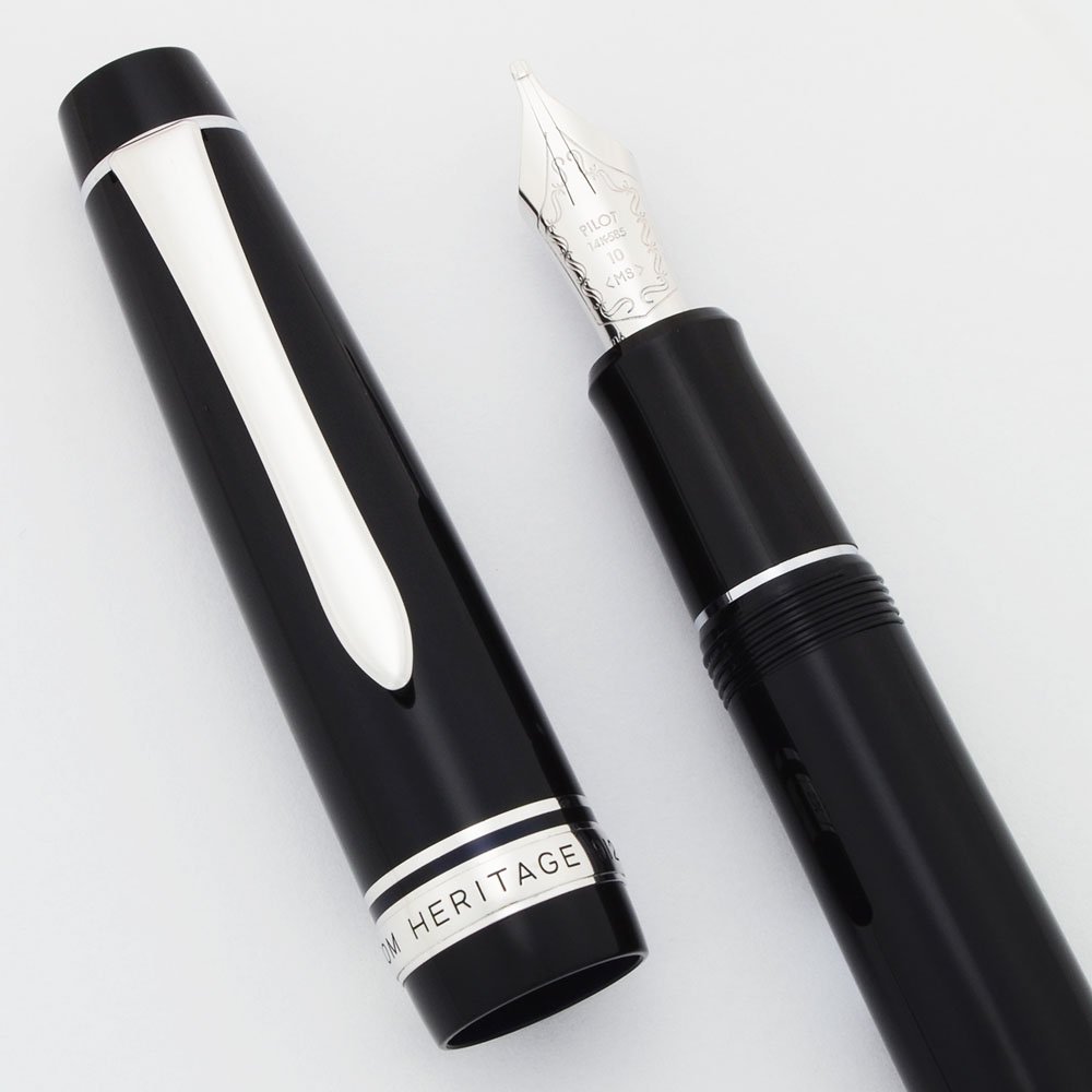 Pilot Namiki Custom Heritage 912 Fountain Pen (2016) - Black, 14k